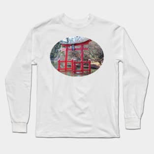 The Torii Gate: Brooklyn Botanic Garden Long Sleeve T-Shirt